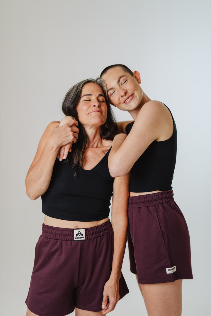TECH SHORTS RELAXED FIT FRONT LABEL violet black