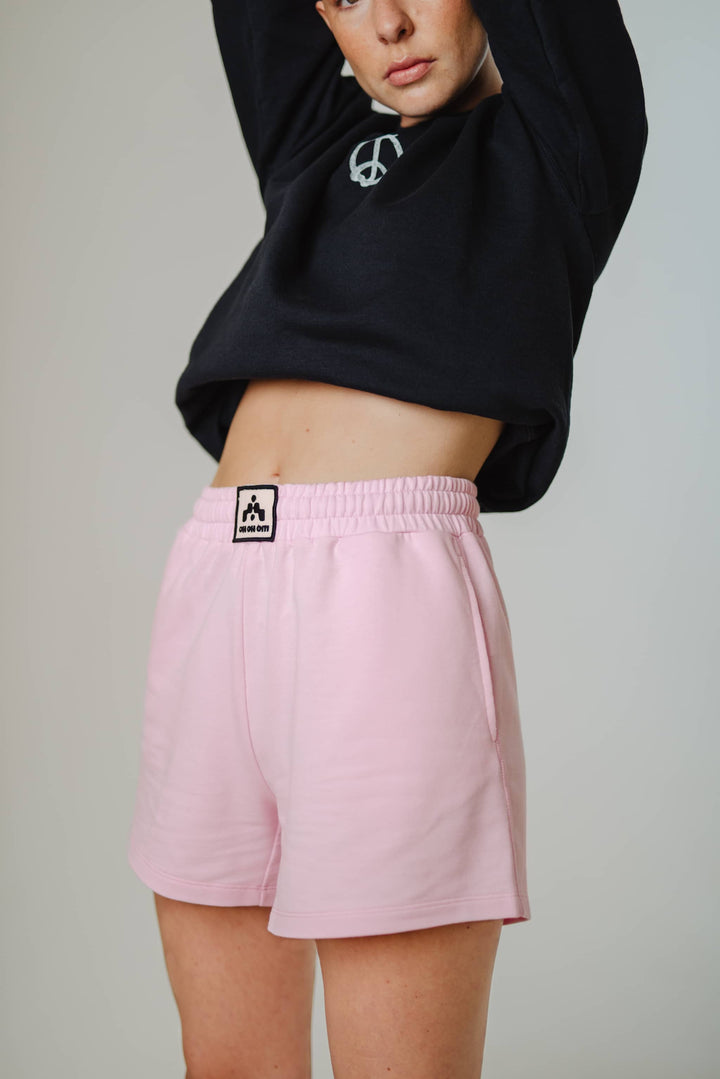 TECH SHORTS RELAXED FIT FRONT LABEL candy