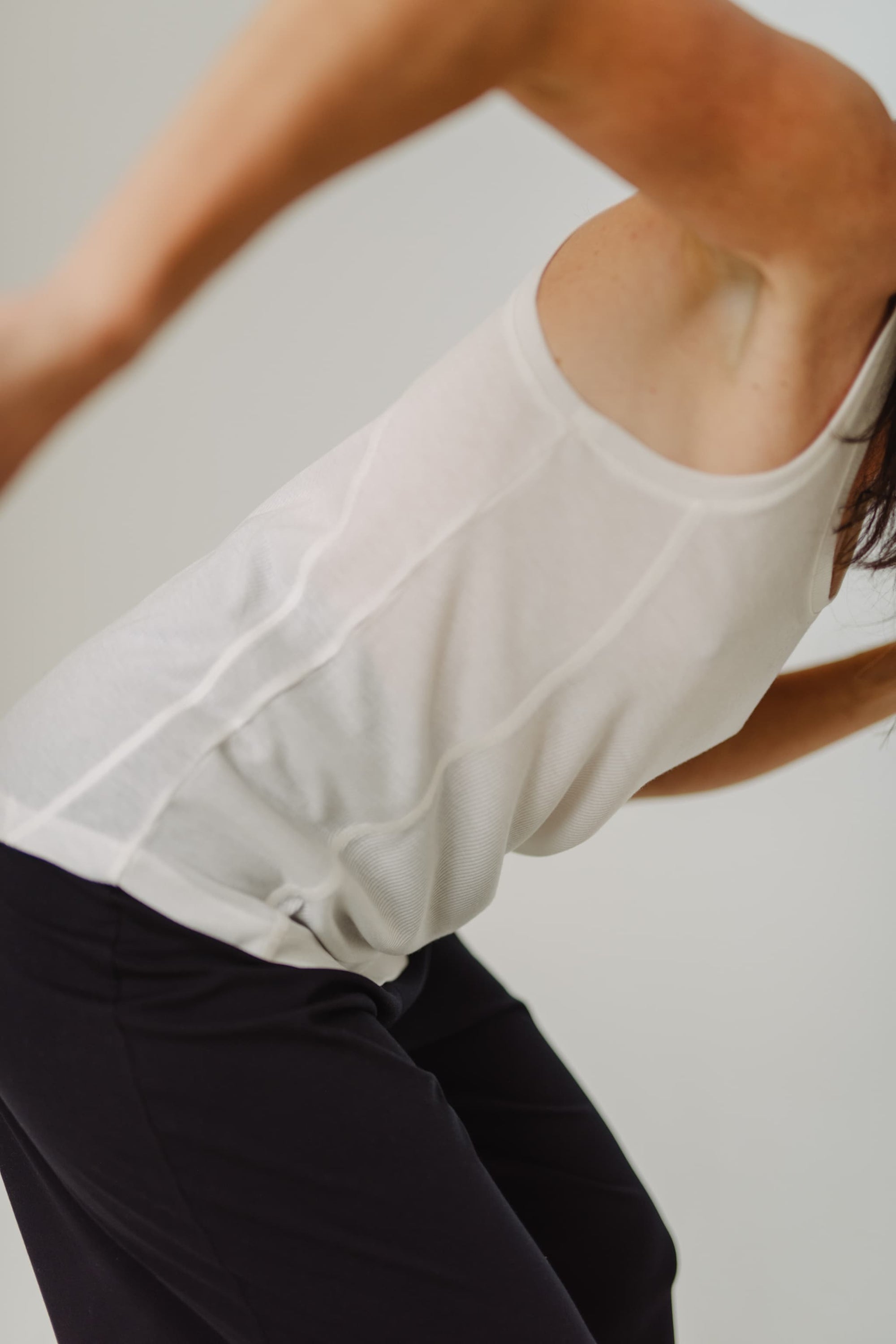 RIBBED TECH TANK TOP off white