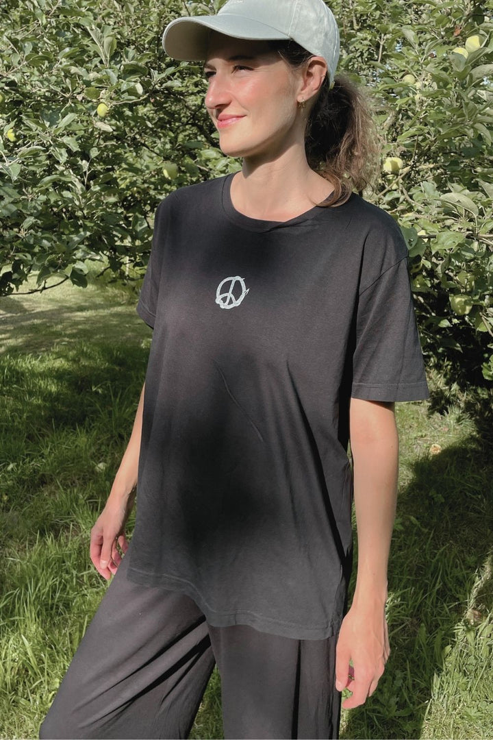PEACESNAKE T-SHIRT UNISEX black