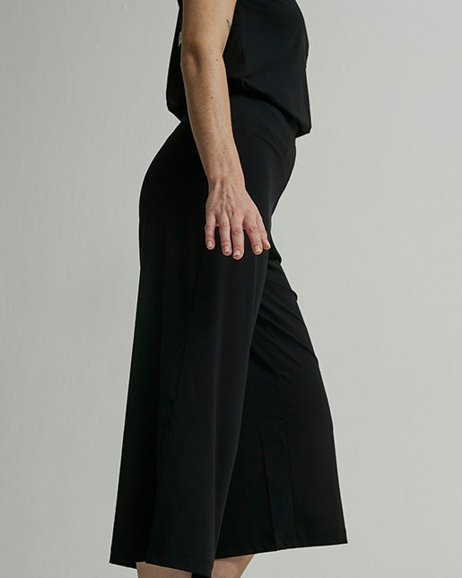 CROPPED WIDE LEG PANTS